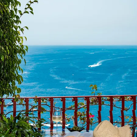 Eden Roc Hotel