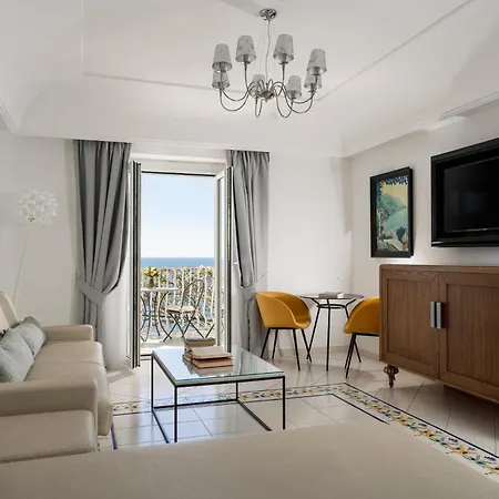Eden Roc Hotel 4*